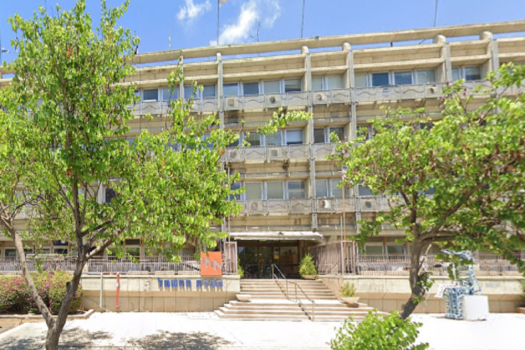 בניני בוטיק, במתחם יגאל אלון והסביבה