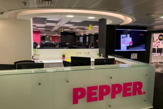 600 עד 1,100 מ"ר, מרפסת מדהימה.. בגמר גבוה,