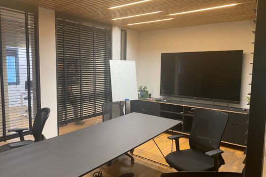 280 מ"ר, מעוצב ומרהיב, בבניין בוטיק לשימור,