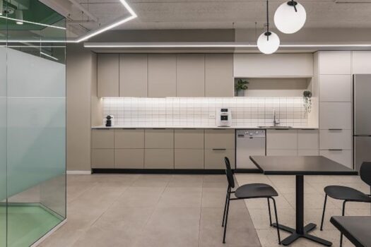 570 מ"ר, פלוס 30 מ"ר מרפסת מדהימה