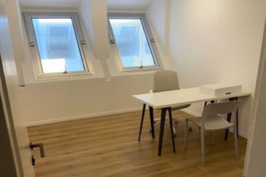 175 מ"ר, פינתיים שטופי אור טבעי